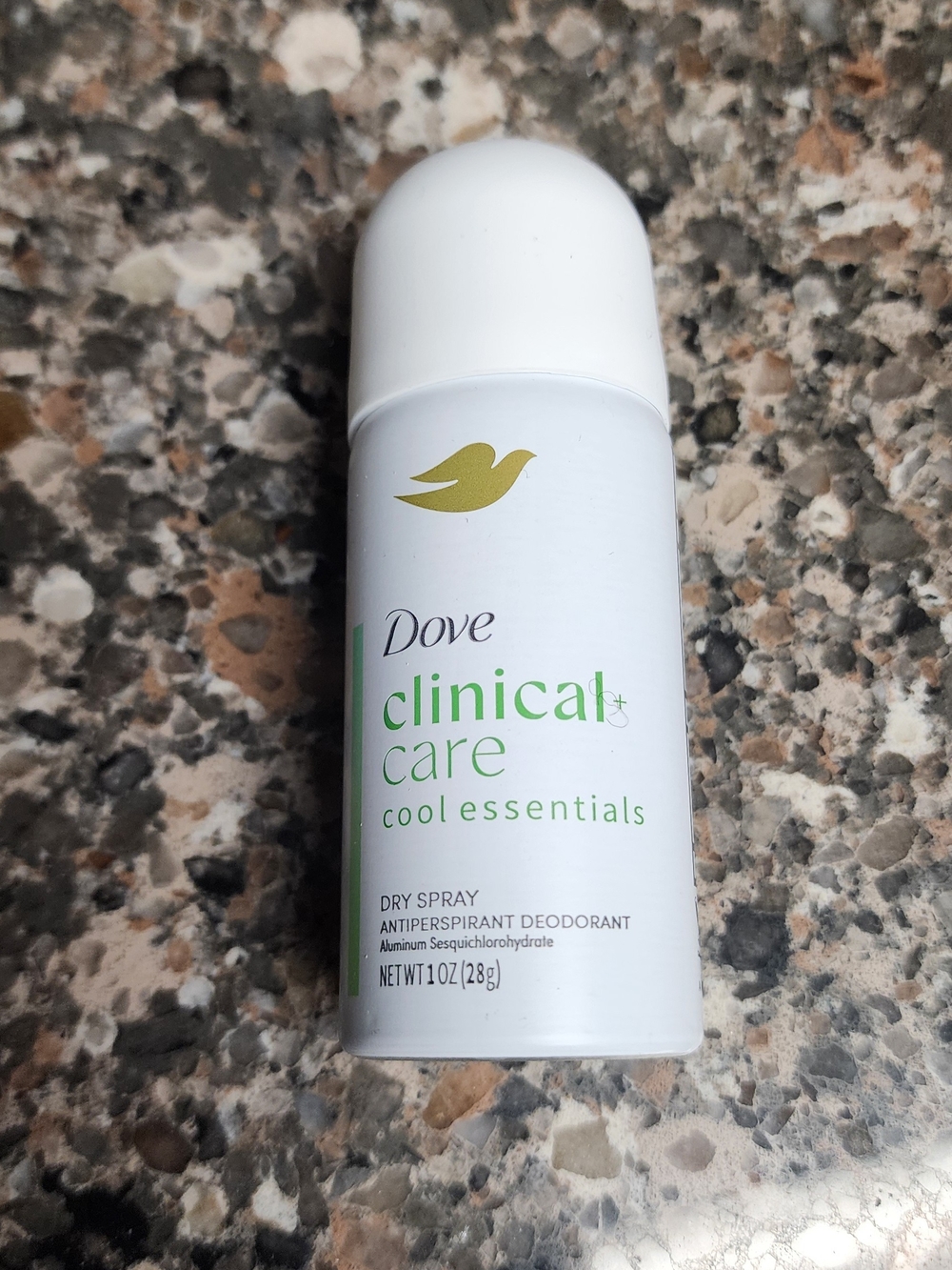 Dove .Clinical Care Cool Essentials Dry Spray Antiperspirant - 24 Mini Travel